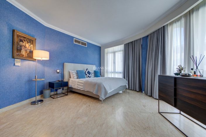 Image No.13-3 Bed Property for sale