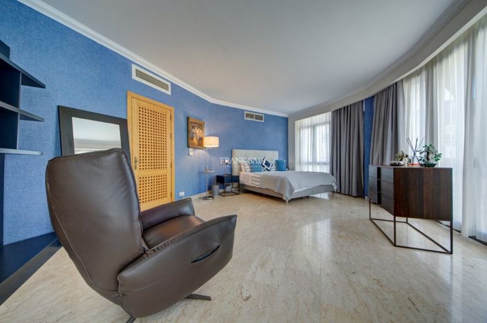 Image No.15-3 Bed Property for sale