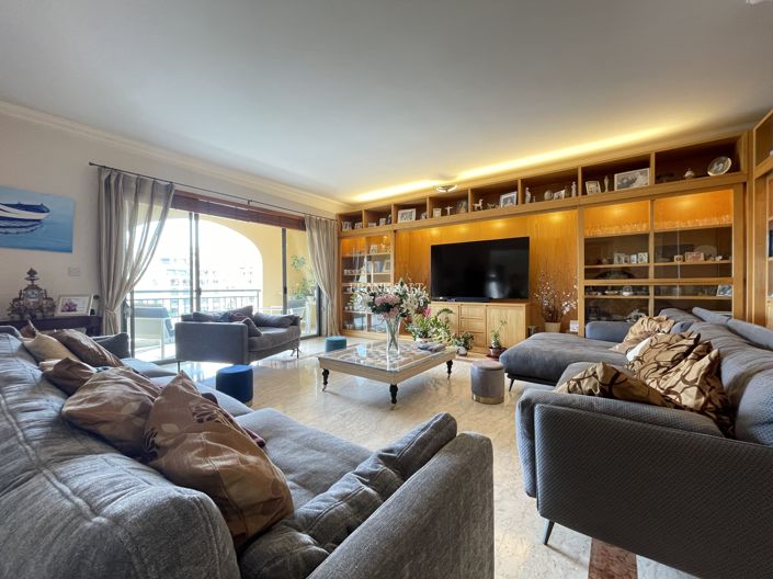 Image No.23-3 Bed Property for sale