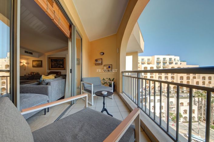 Image No.31-3 Bed Property for sale