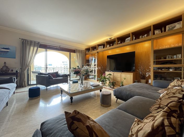 Image No.37-3 Bed Property for sale