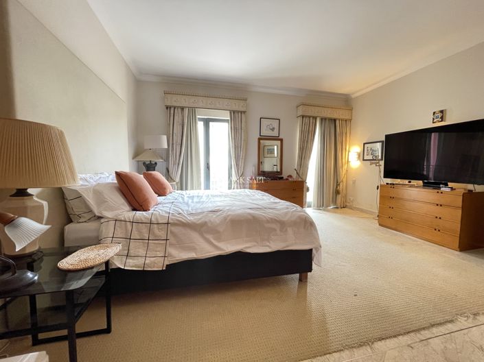 Image No.46-3 Bed Property for sale