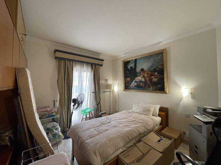 Image No.47-3 Bed Property for sale