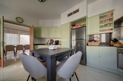 487f5420-dee0-4751-af3c-9860b9e7c4af