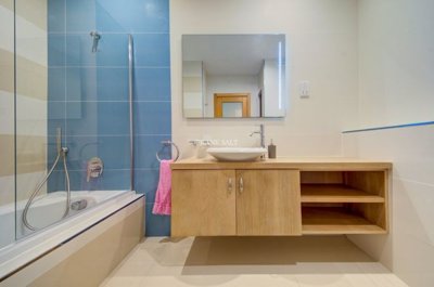 849c66da-2fbd-49c2-9c50-6a1f110cffcb