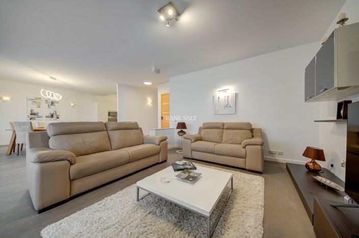 Image No.20-3 Bed Property for sale