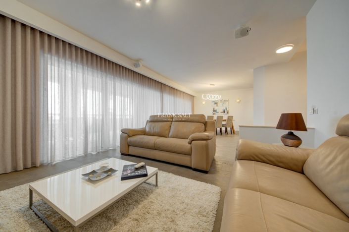 Image No.21-3 Bed Property for sale