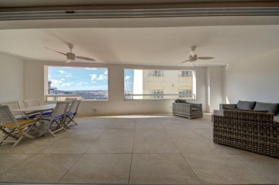 3db651a4-b00d-4996-86b7-a551bdfac61f