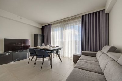 2a7de5ef-e12e-47c2-bb4a-5e4b9b6254c4