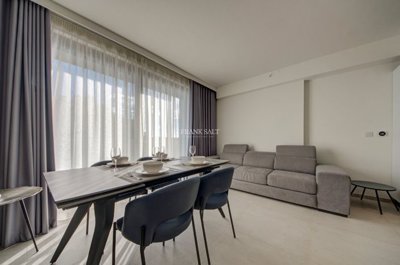 1 - Malta, Propriété