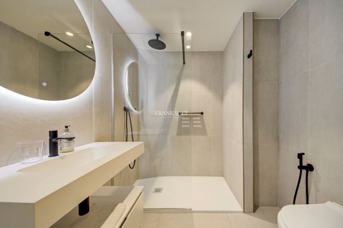 Image No.3-1 Bed Property for sale