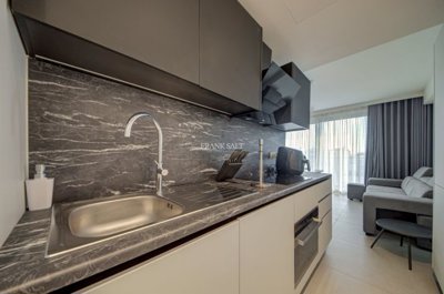 d33b4d5e-aba9-4918-9f63-5e8fac59c73b