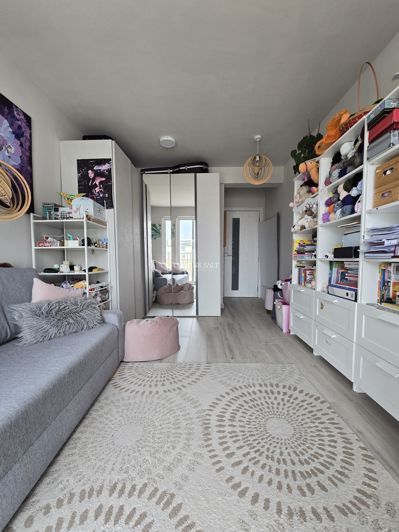 Image No.11-3 Bed Property for sale