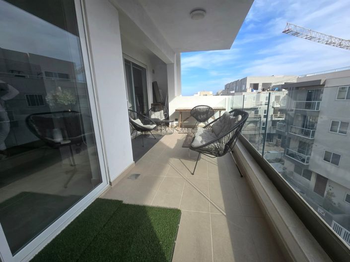 Image No.3-3 Bed Property for sale