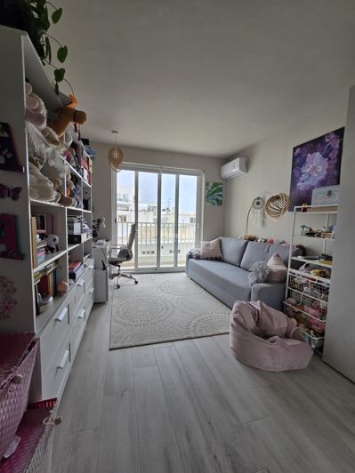 Image No.8-3 Bed Property for sale