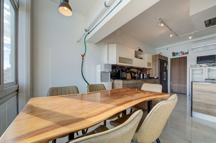 Image No.19-2 Bed Property for sale