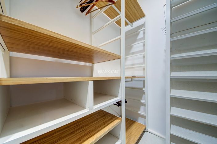 Image No.31-2 Bed Property for sale