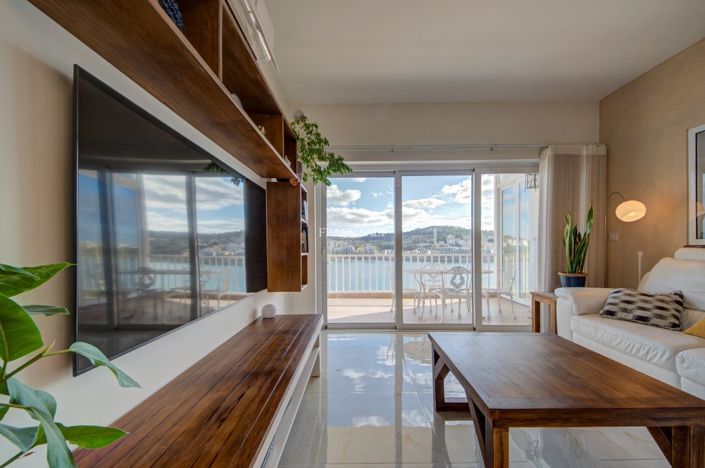 Image No.8-2 Bed Property for sale