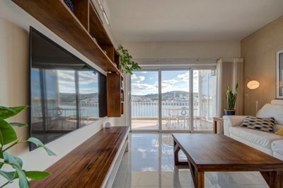 cee7a1be-3677-4c8c-880b-cc866f94d58c