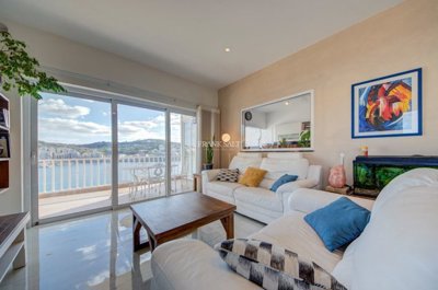 b0eb6e2f-facb-445a-a45f-618dd8b2bc60