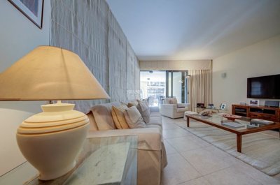 d1c743c3-a3ca-4b83-bb68-f45e153b0b63