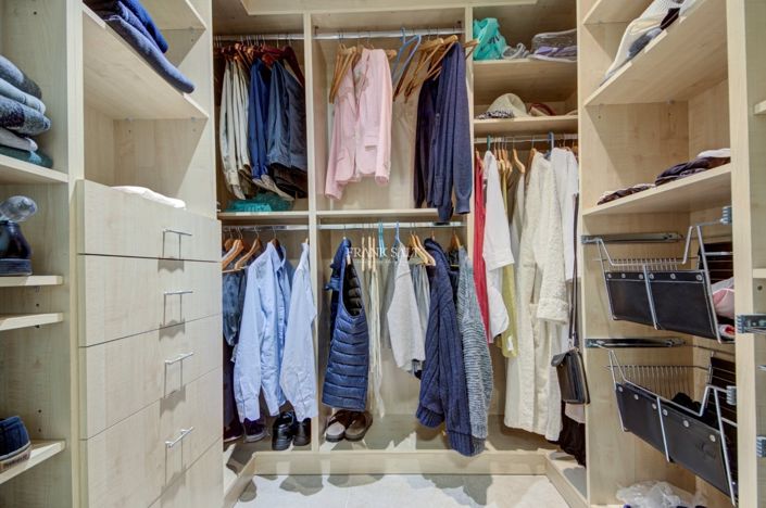 Image No.33-3 Bed Property for sale