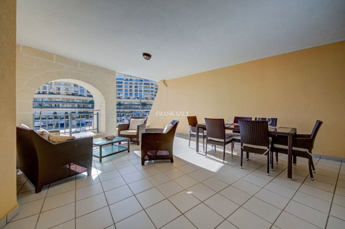 Image No.41-3 Bed Property for sale