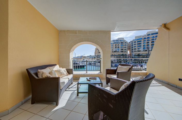 Image No.42-3 Bed Property for sale