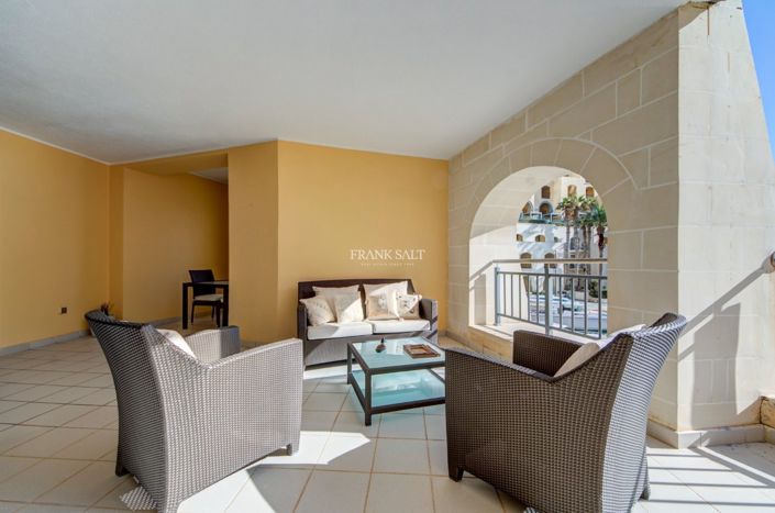 Image No.45-3 Bed Property for sale