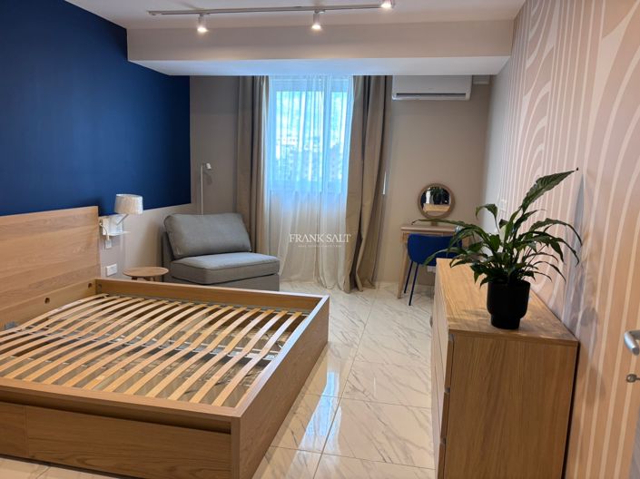 Image No.4-3 Bed Property for sale