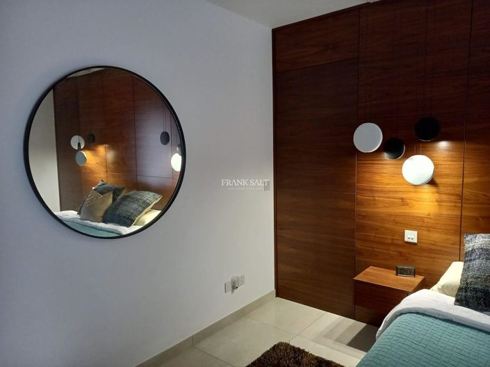 Image No.19-3 Bed Property for sale