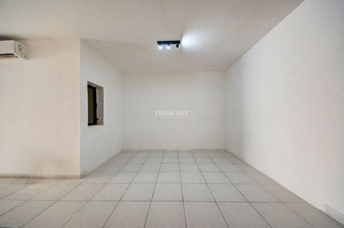 Image No.6-Propriété de 3 chambres à vendre à Swieqi
