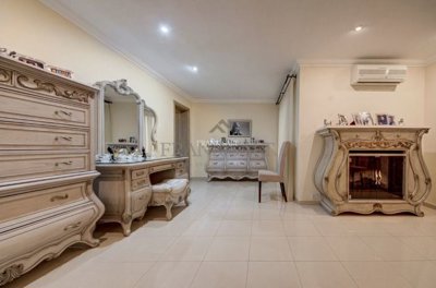 9423b90c-ec5f-4010-8e3f-d8c12d1b9245