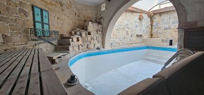 1 - Attard, Propriété