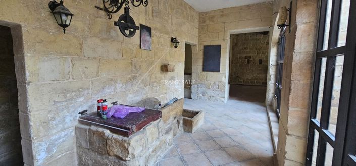 Image No.11-Propriété de 4 chambres à vendre à Attard