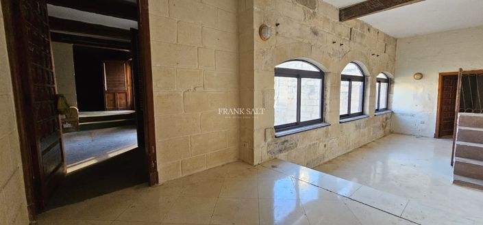 Image No.12-Propriété de 4 chambres à vendre à Attard