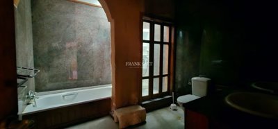 e37dce5b-97cf-43b8-af52-5b07d23c1d16