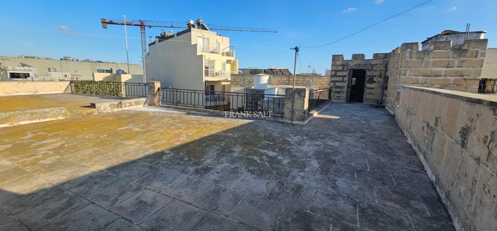 Image No.17-Propriété de 4 chambres à vendre à Attard