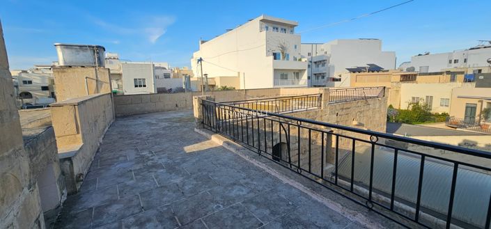 Image No.18-Propriété de 4 chambres à vendre à Attard