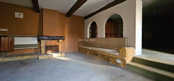 Image No.7-Propriété de 4 chambres à vendre à Attard