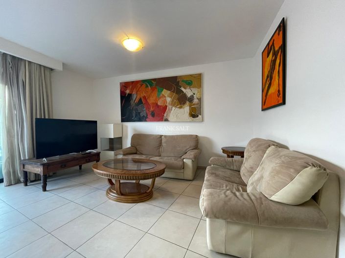 Image No.3-Propriété de 3 chambres à vendre à Malta