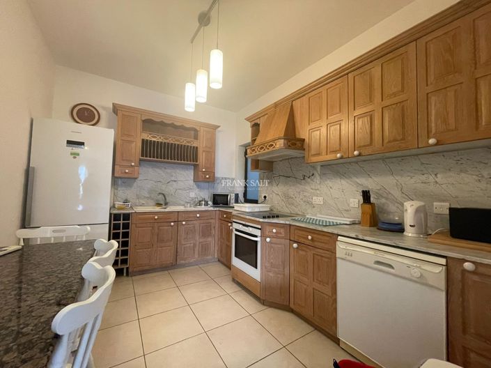 Image No.4-Propriété de 3 chambres à vendre à Malta