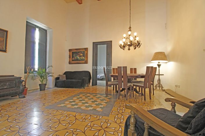 Image No.2-Propriété de 4 chambres à vendre à Floriana