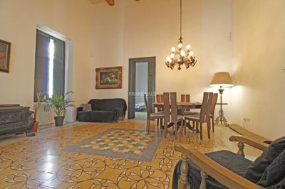 9dfa3885-5e3c-4f0e-8fbe-42818842a5c9