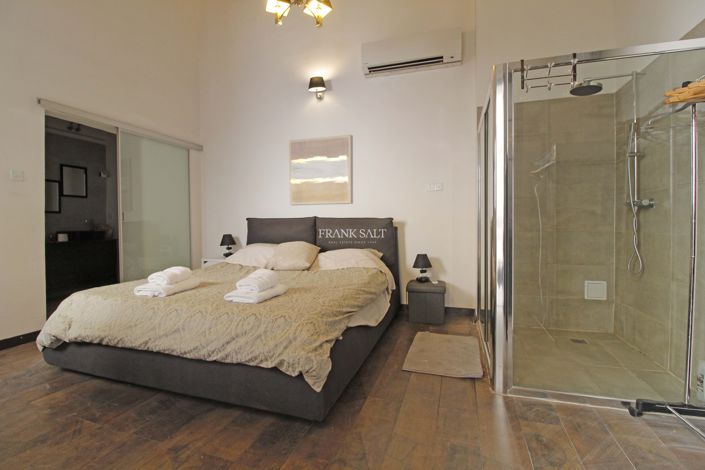 Image No.6-Propriété de 4 chambres à vendre à Floriana