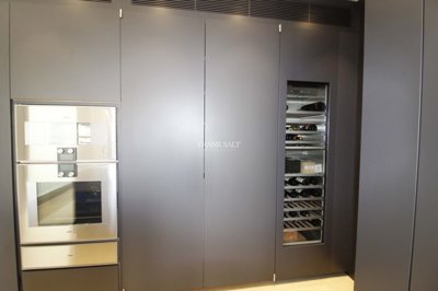 aa524352-2b0f-4526-891e-7bd9a94f5427