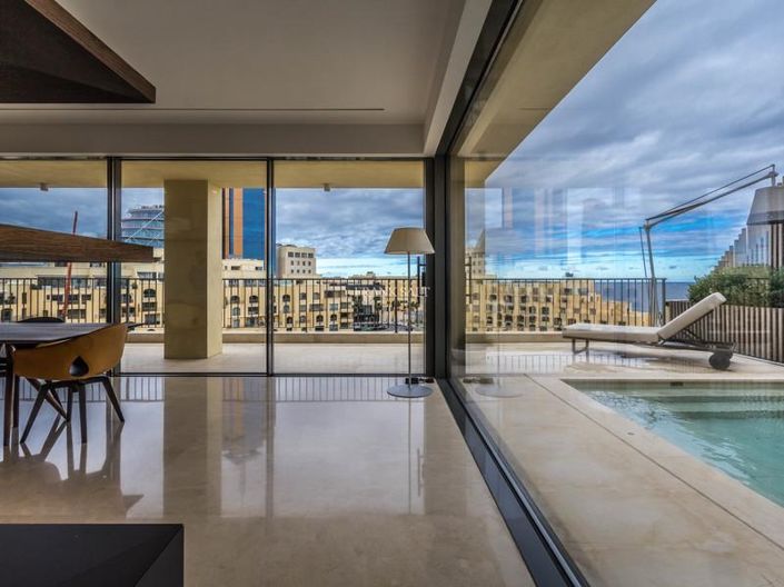 Image No.18-3 Bed Property for sale