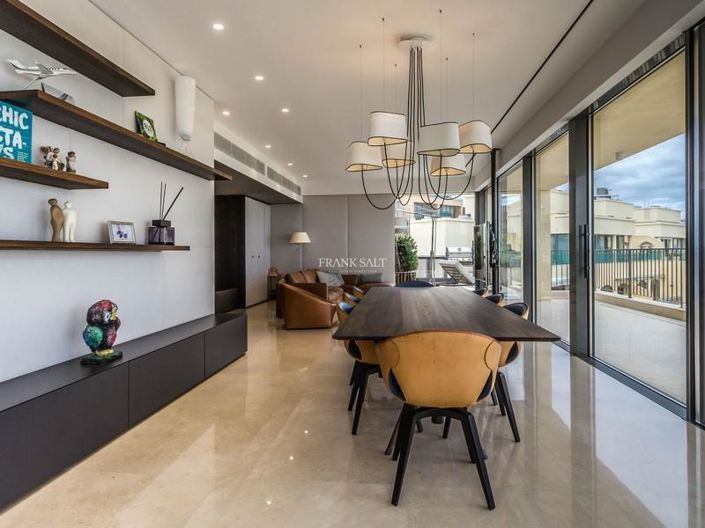 Image No.22-3 Bed Property for sale