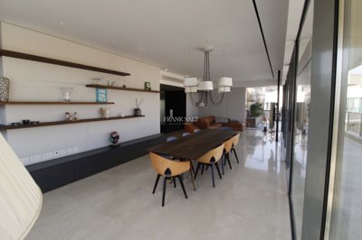 fefd77e8-21c4-4328-bbe4-d87b97cc40b2