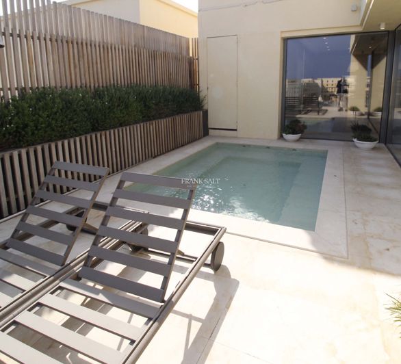 Image No.32-3 Bed Property for sale